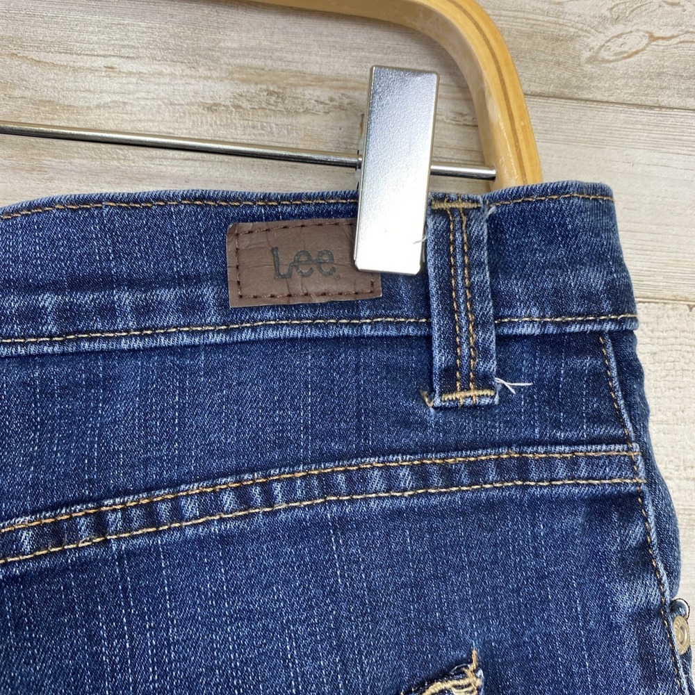 Lee Jeans Women 12M Blue Denim Classic Fit Straight Leg Medium Wash Western - Picture 6 of 12